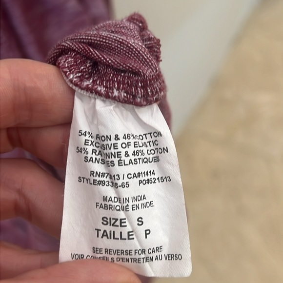 Motherhood Maternity Purple/Maroon Long Sleeve Henley Style Top Size Small - Picture 5 of 6